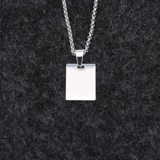 Damen Halskette "She" mit Anhänger und Gravur