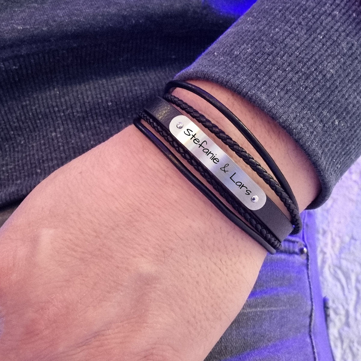 Lederarmband "Cinqo", Gravurplatte aus Edelstahl mit Gravur und personalisiert zum Geburtstag