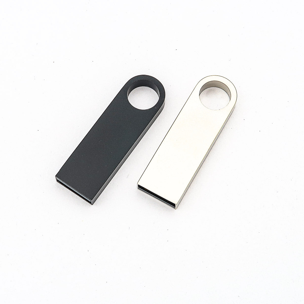 USB -stick gepersonaliseerd met gravure vanuit naam of logo